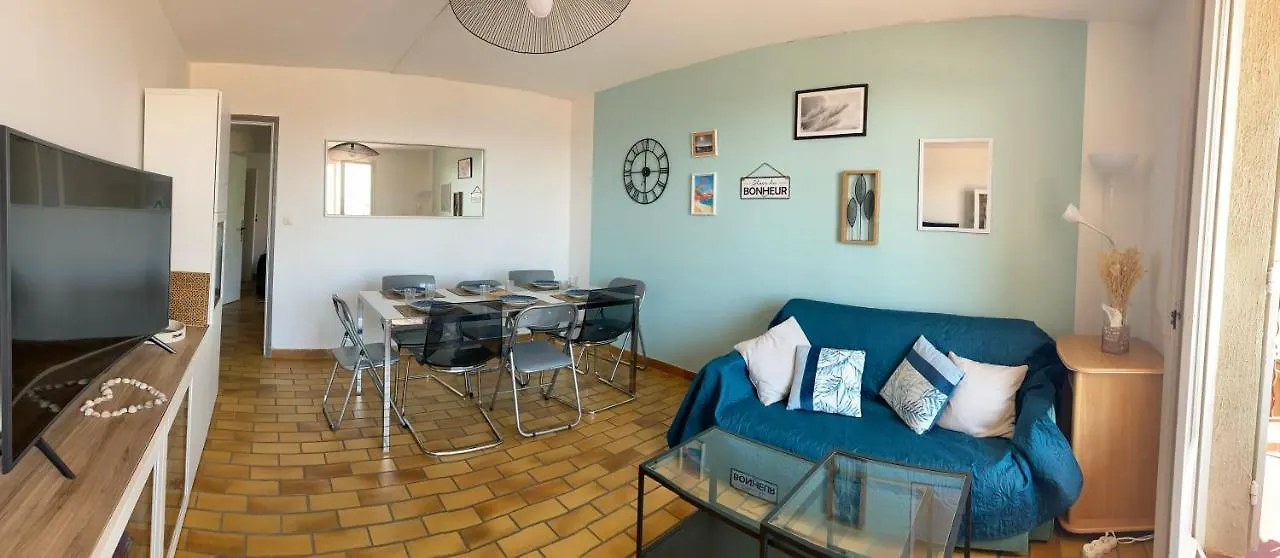 CAP SUD 83 APPART VUE MER 200m plages Hyères Appartement
