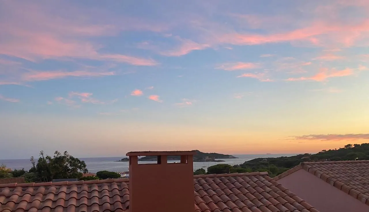 CAP SUD 83 APPART VUE MER 200m plages Hyères